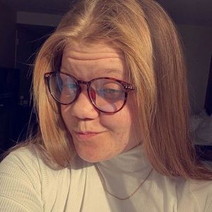 Meet your Posher, Mackenzie